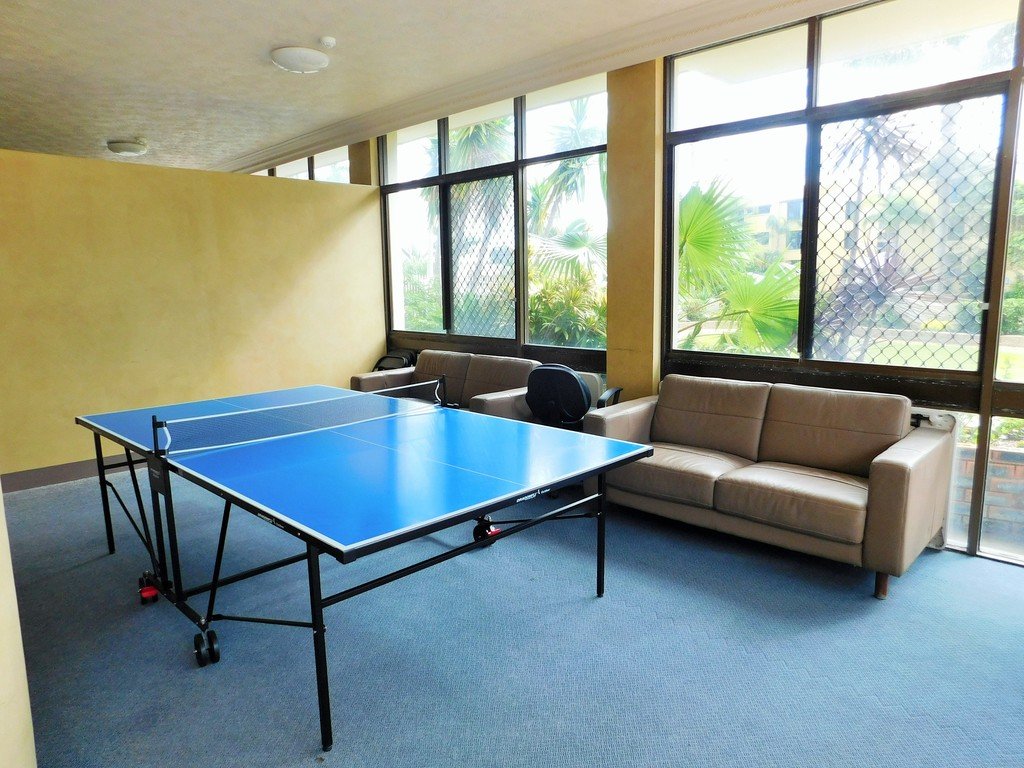 44/114 The Esplanade "Southern Cross"  BURLEIGH HEADS 18