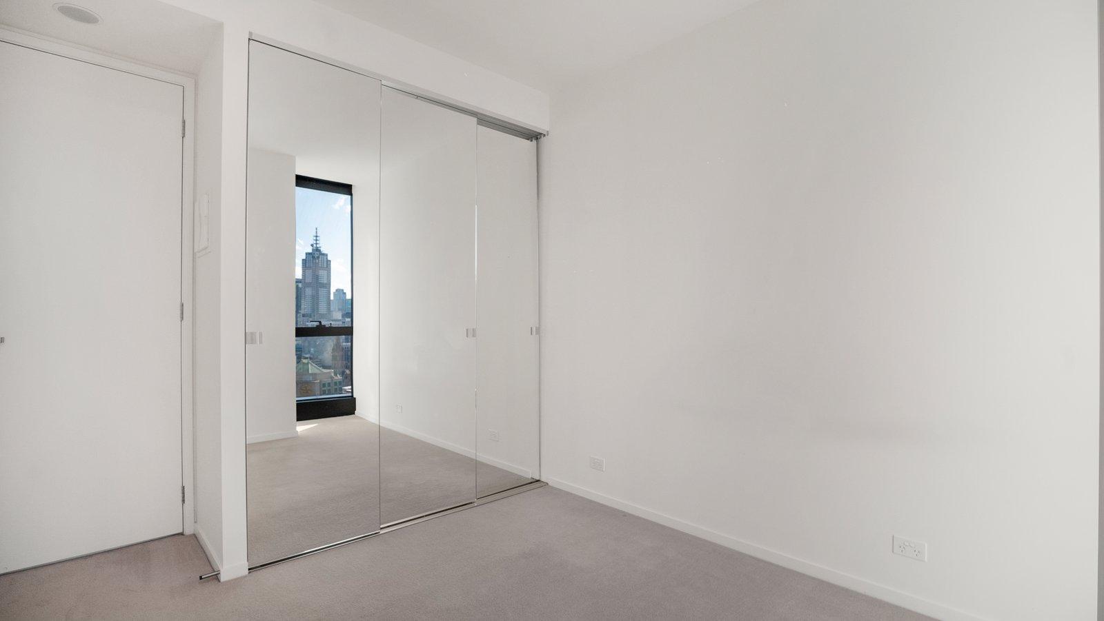 4416/70 Southbank Boulevard SOUTHBANK 3