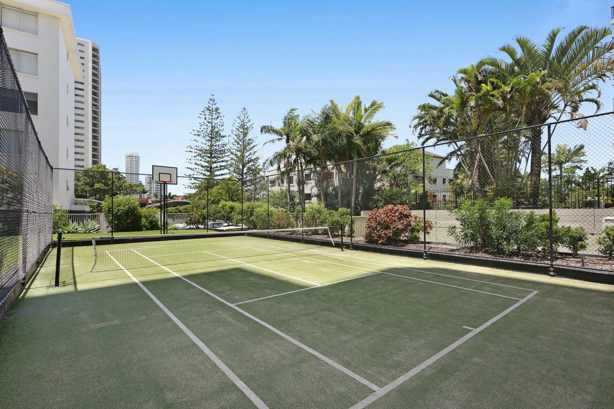 44/170-180 The Esplanade Burleigh Heads 28