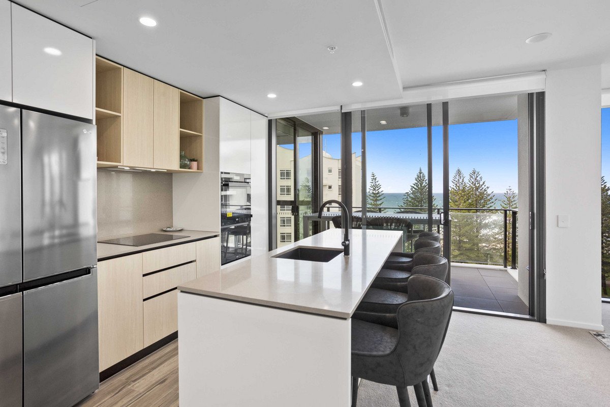 44/1969-1971 Gold Coast Highway Burleigh Heads 4