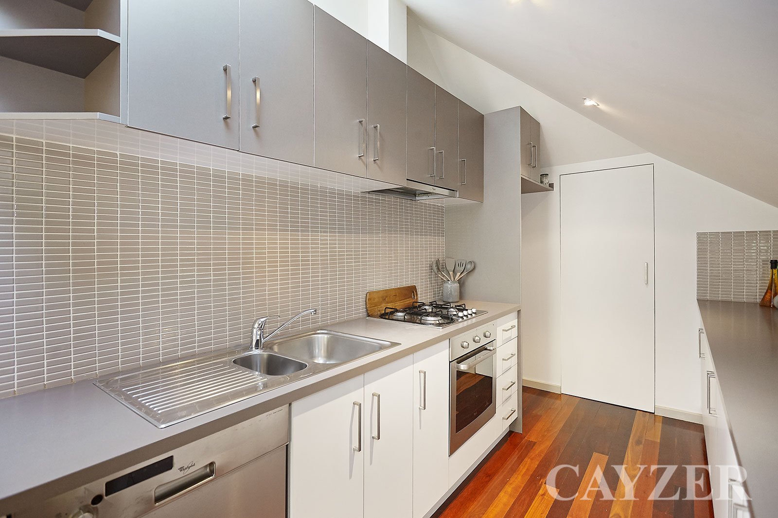 Gallery: 442 Dorcas Street