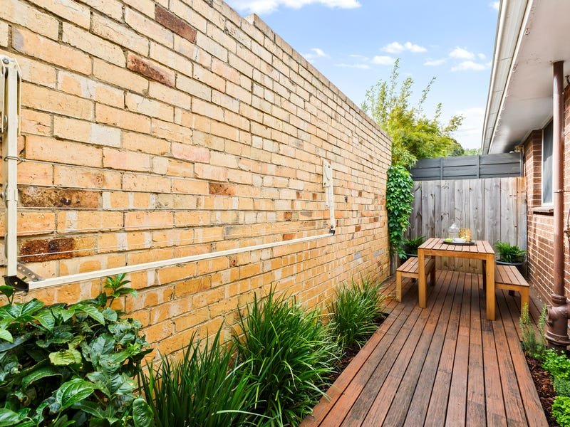 Real Estate and Property in 4/42 Flinders Street, Mentone, VIC