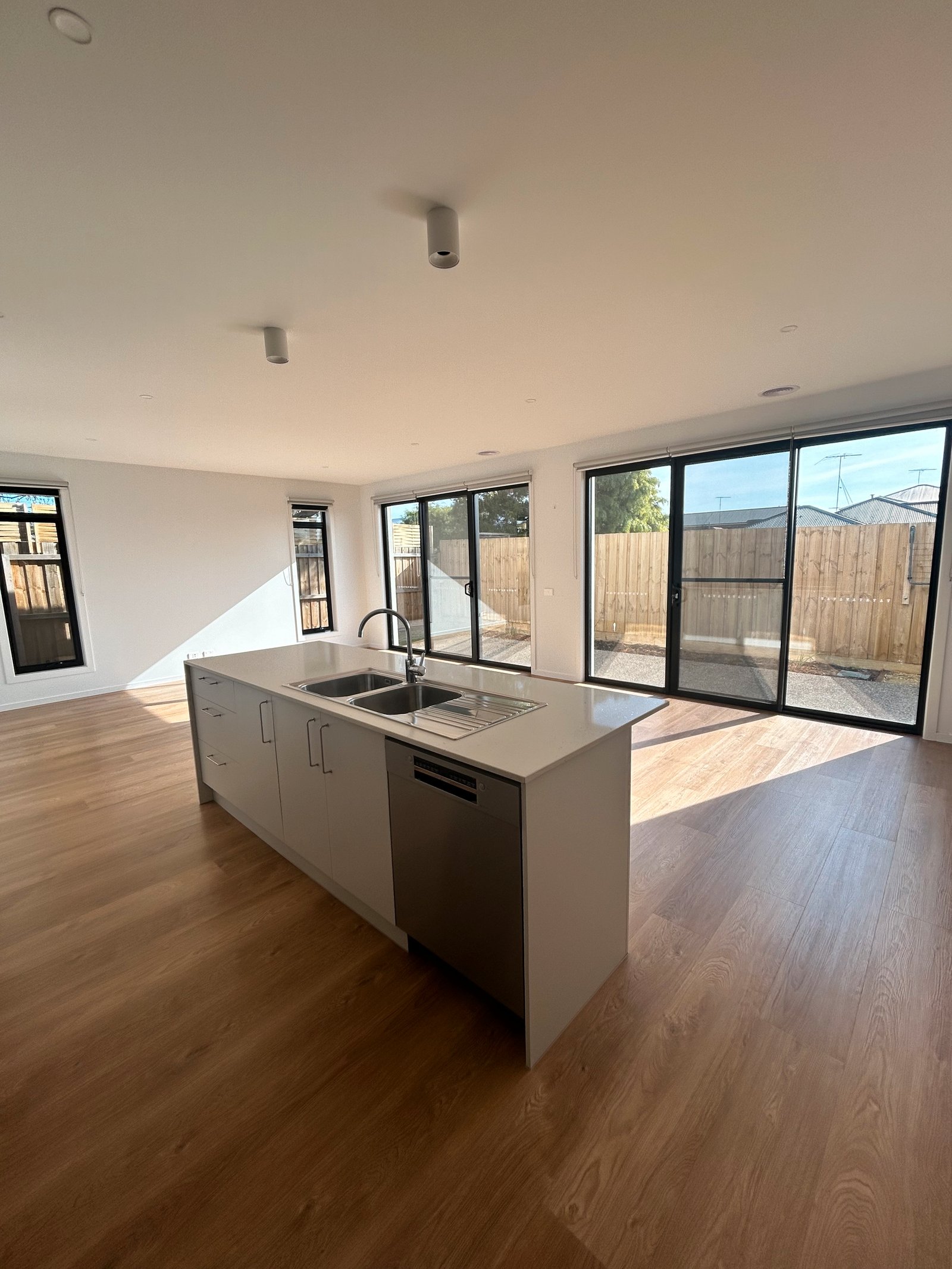 Gallery: 4/42 Vines Road