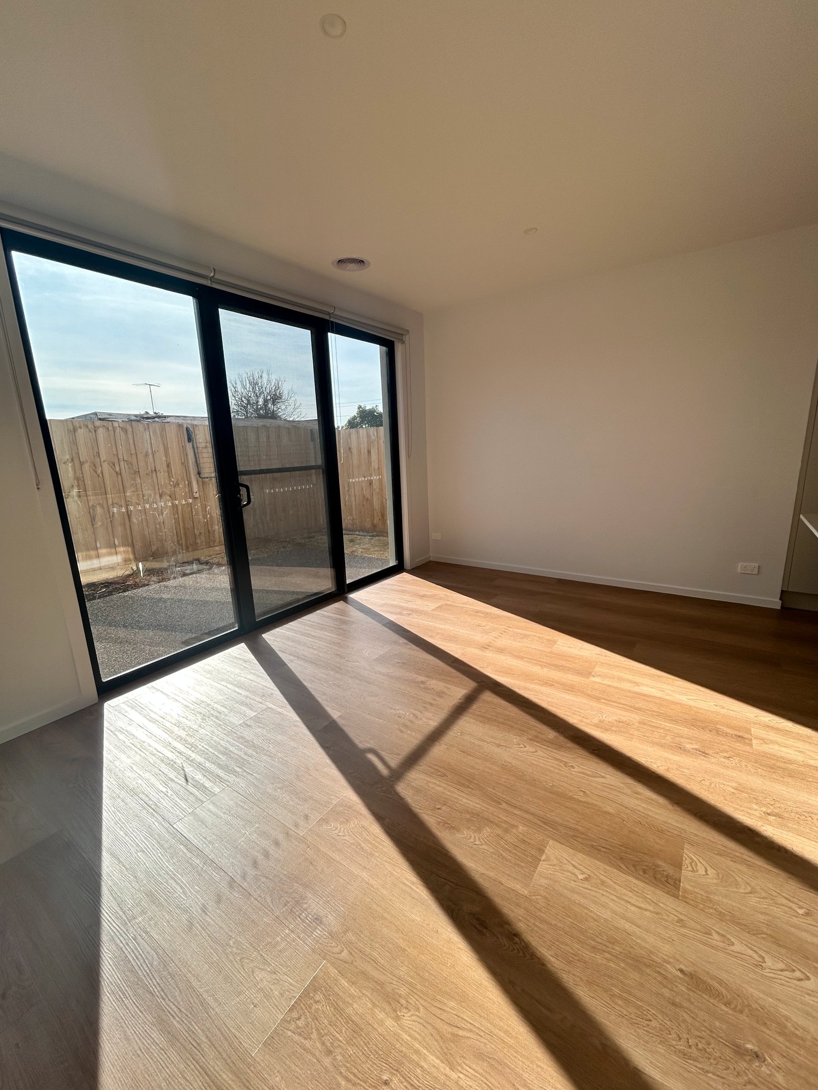 Gallery: 4/42 Vines Road