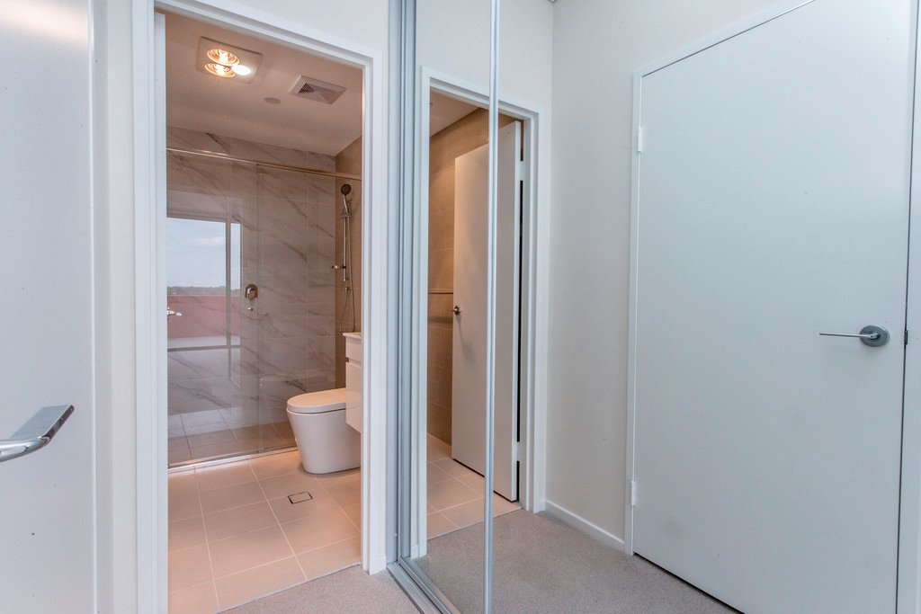 44/208 Great Western Highway KINGSWOOD 7