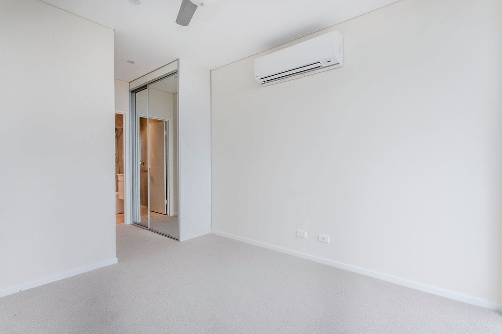 44/208 Great Western Highway KINGSWOOD 8