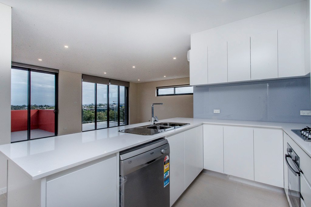 44/208 Great Western Highway KINGSWOOD 11