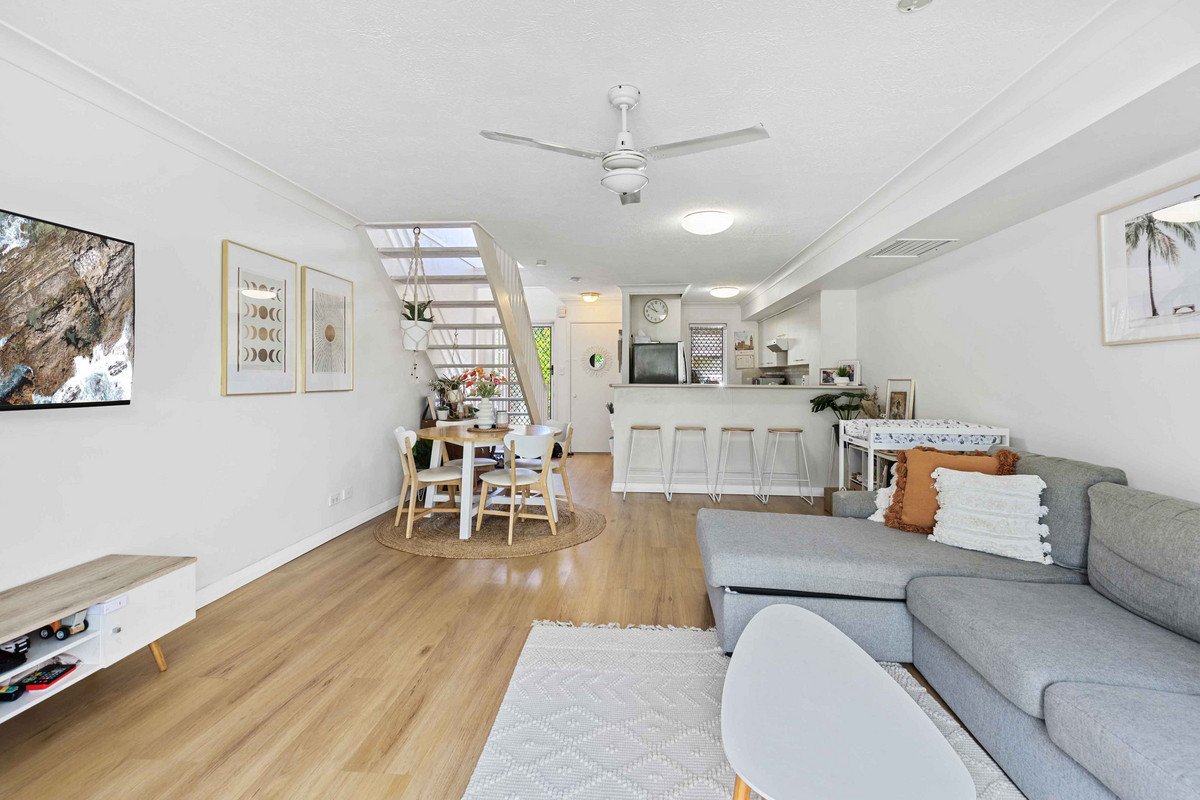 44/215 Cottesloe Drive Mermaid Waters 4