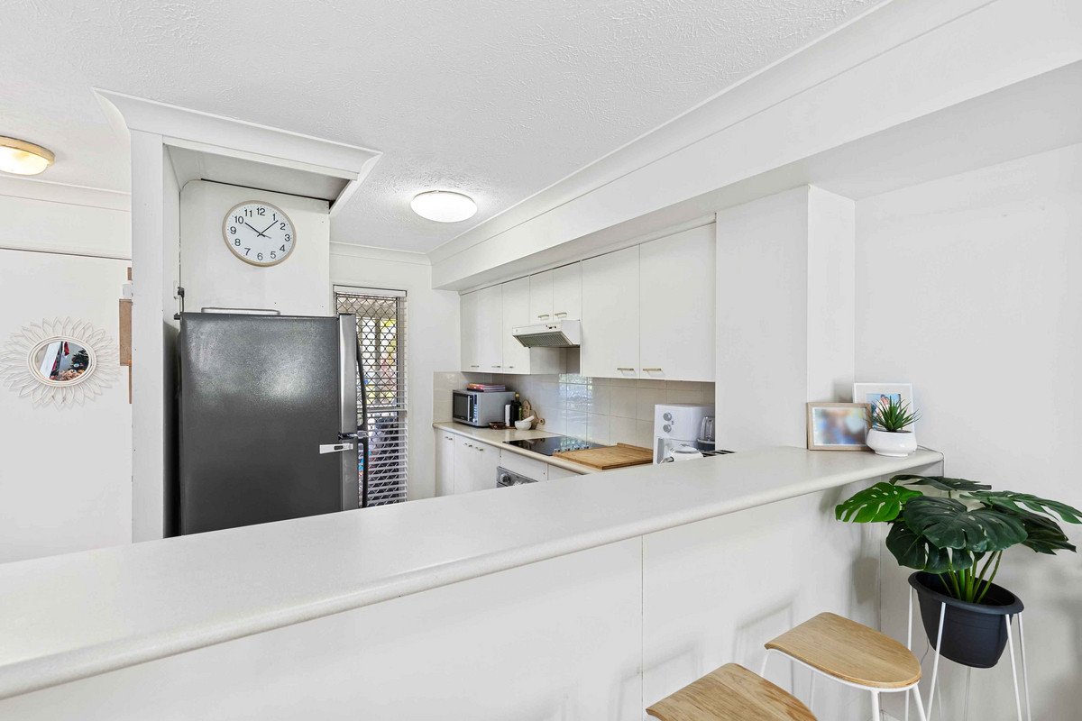 44/215 Cottesloe Drive Mermaid Waters 6