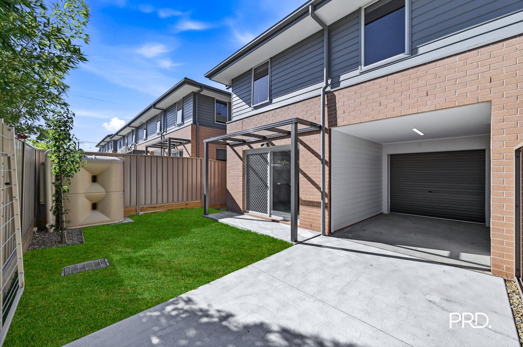 4/43 Bringelly Rd  Kingswood 10