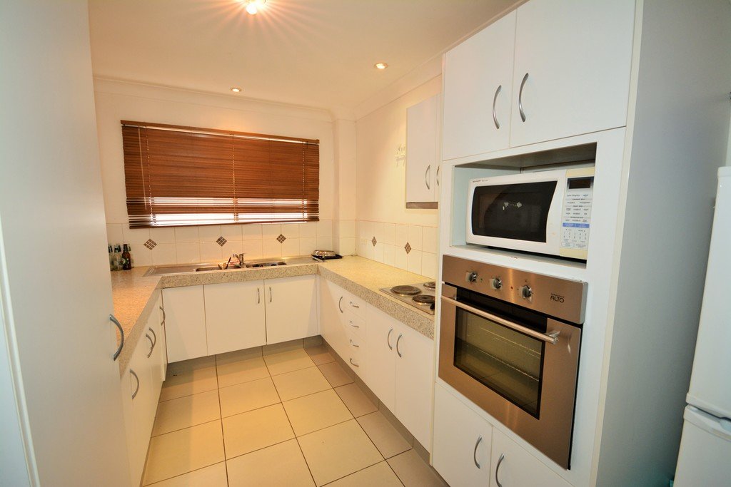 4/43 Duet Drive MERMAID WATERS 3