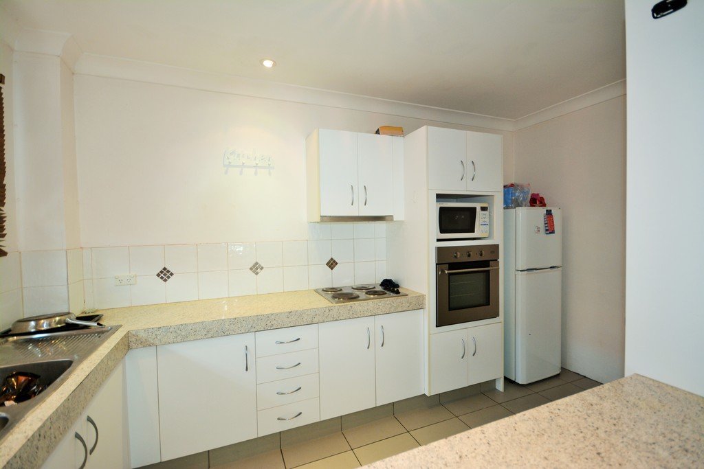 4/43 Duet Drive MERMAID WATERS 4