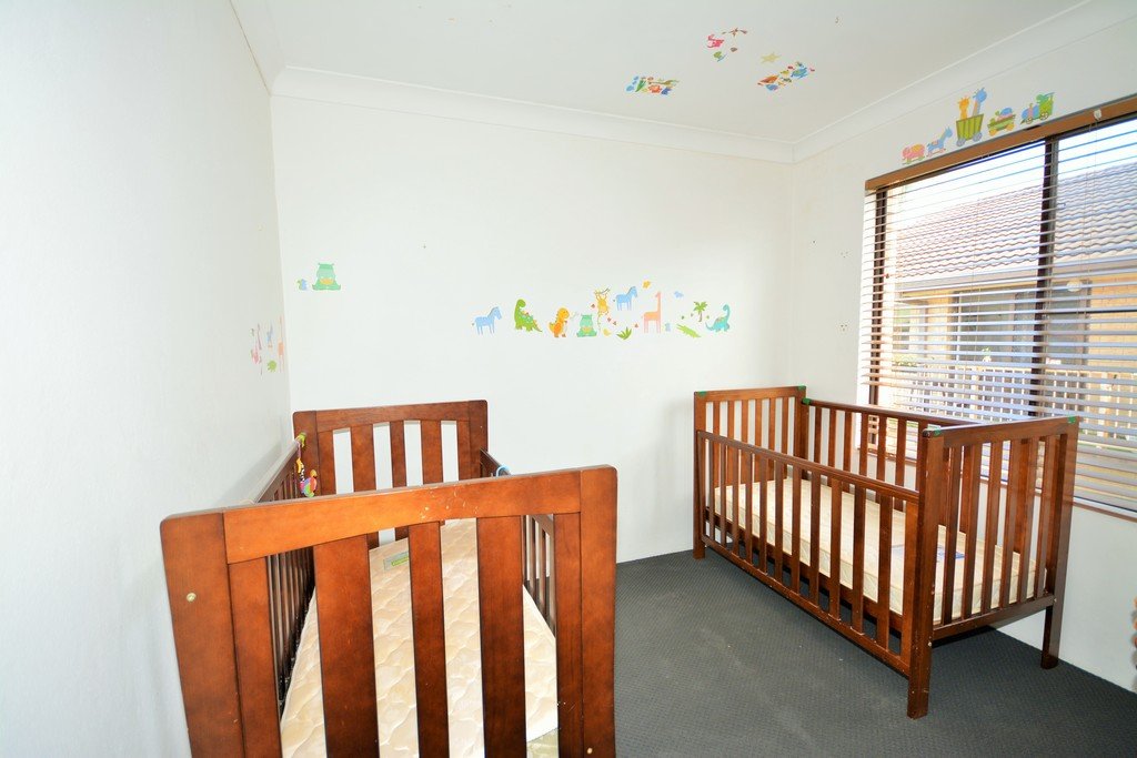 4/43 Duet Drive MERMAID WATERS 9