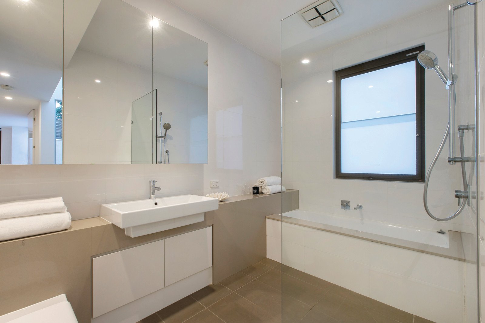 4/43 Faversham Road, Canterbury, VIC