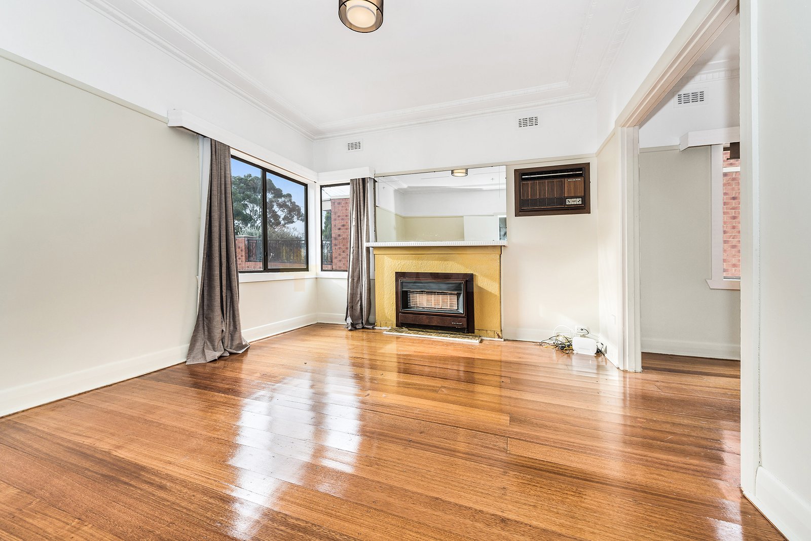Gallery: 443 Geelong Road