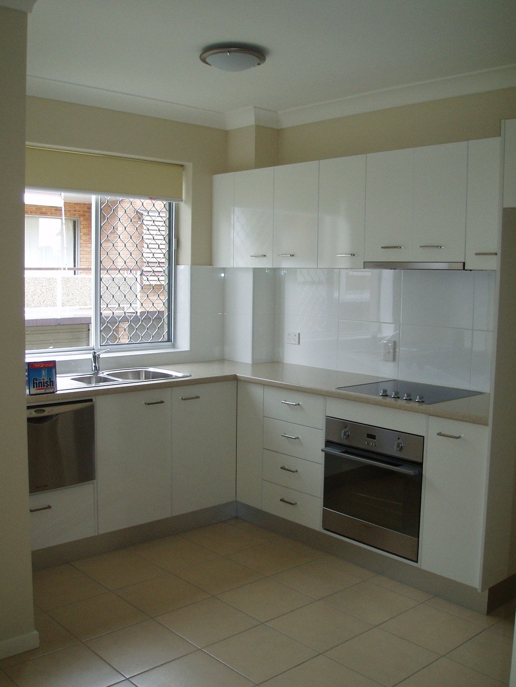 4/43 Leslie Street NUNDAH 2