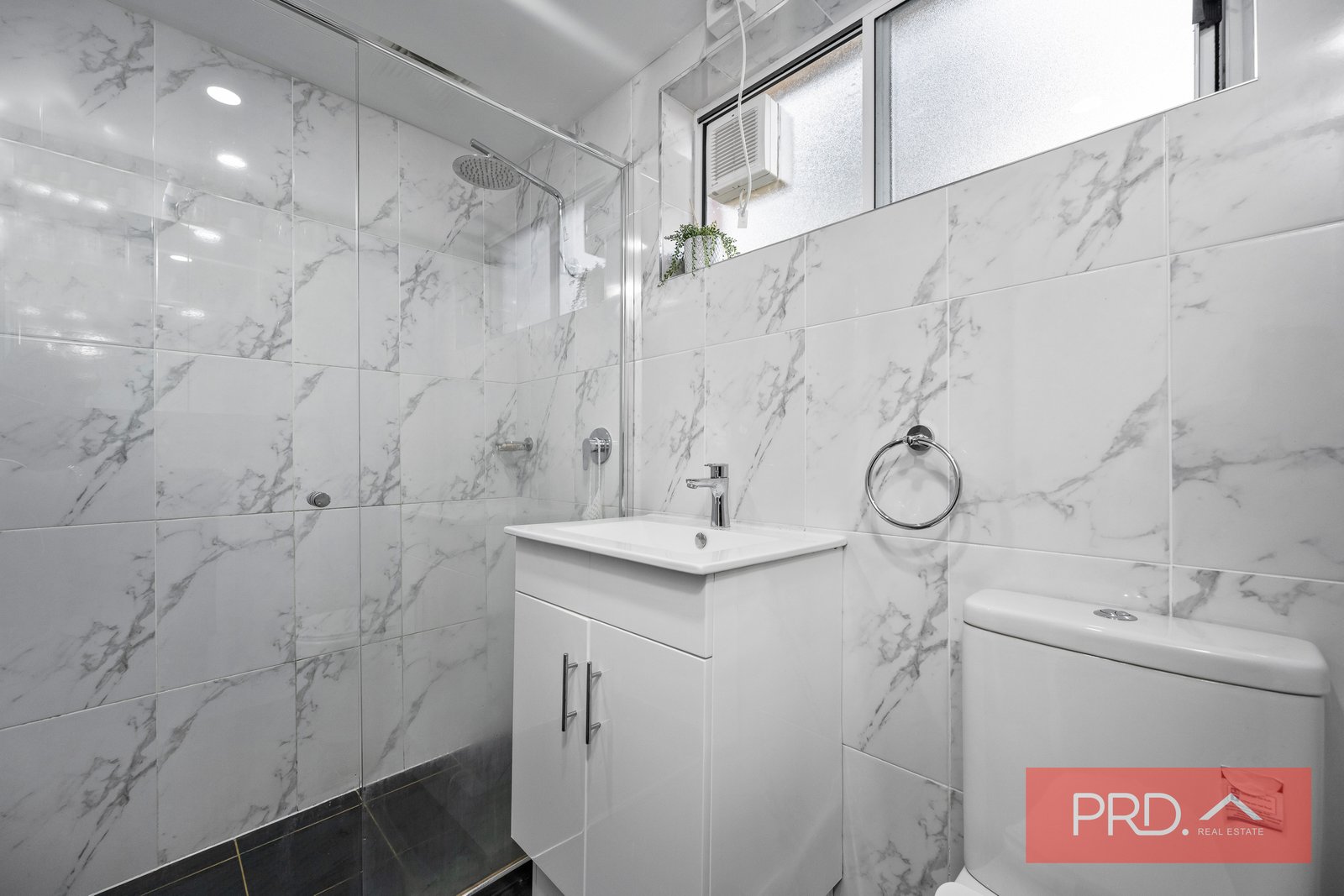 44/30 Burrinjuck Street LEUMEAH 4