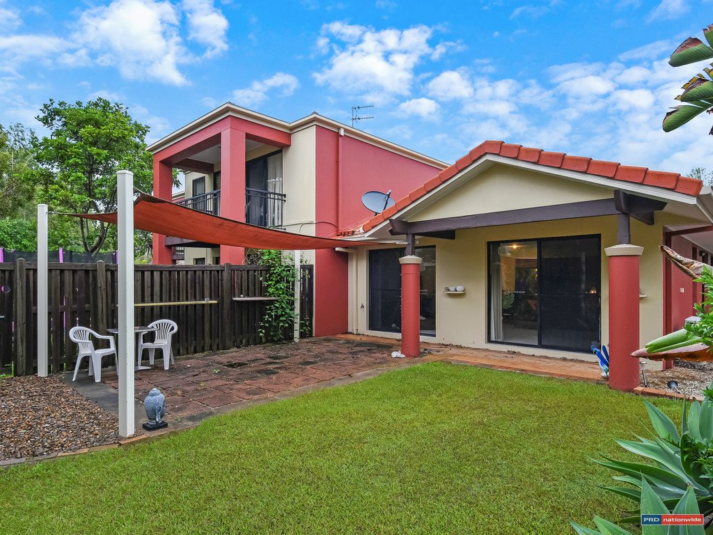 44/302 Christine Avenue VARSITY LAKES 1