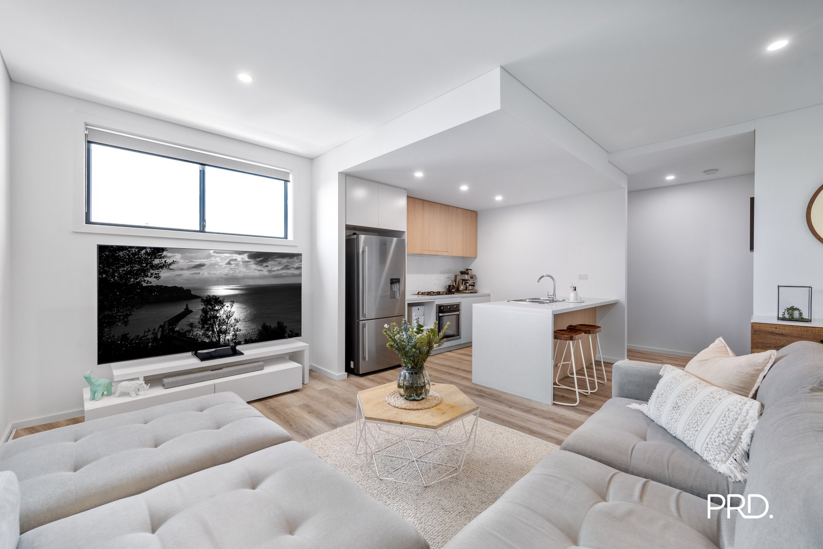 44/37 Bradley Street Glenmore Park 5