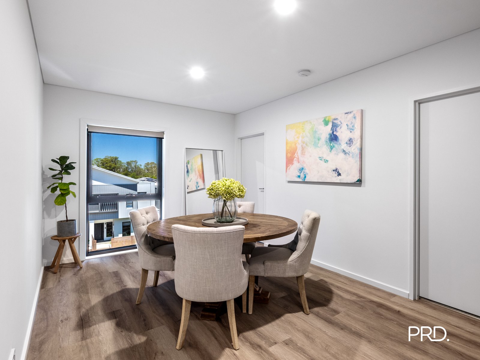 44/37 Bradley Street Glenmore Park 8