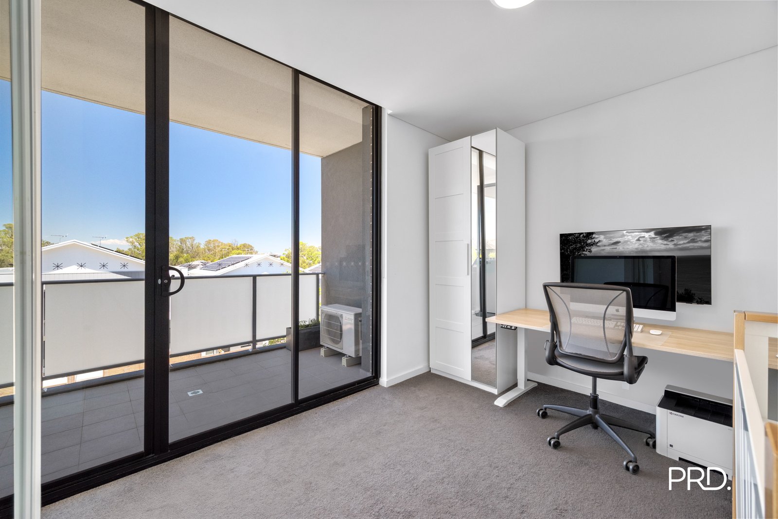 44/37 Bradley Street Glenmore Park 11