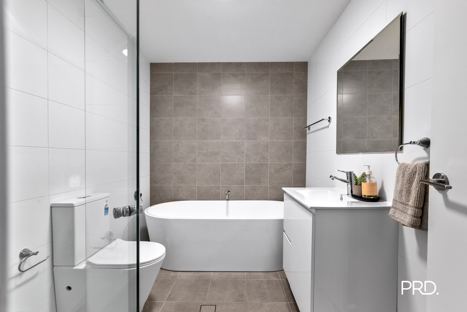 44/37 Bradley Street Glenmore Park 12