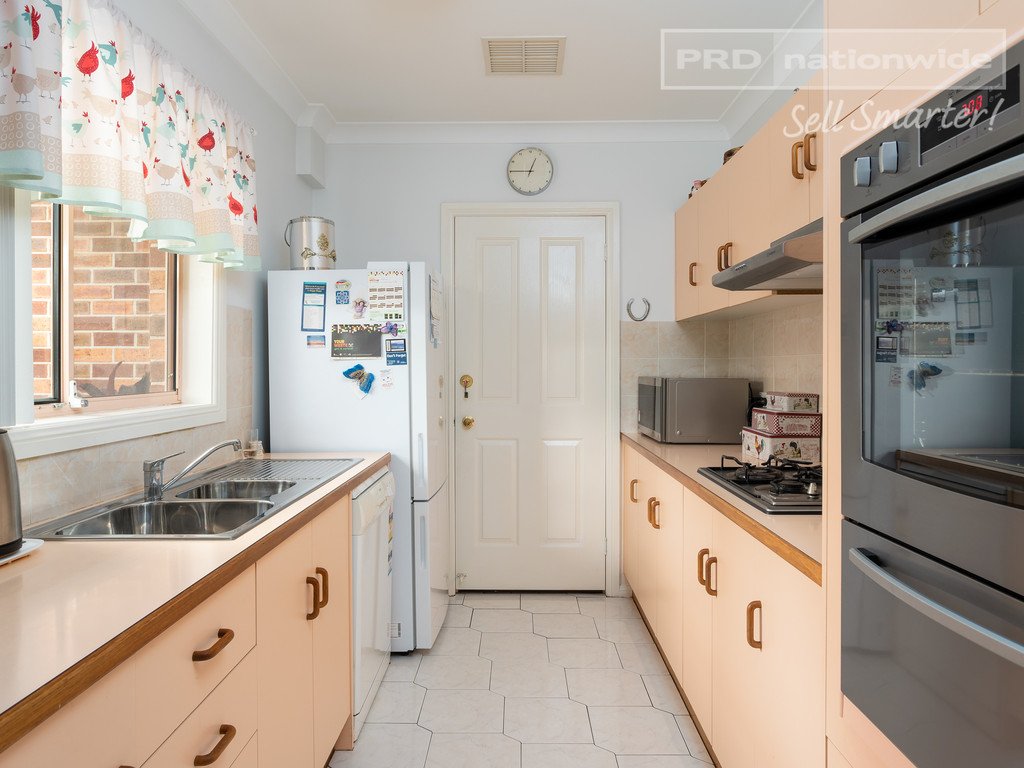 4/438 Kooringal Road KOORINGAL 3