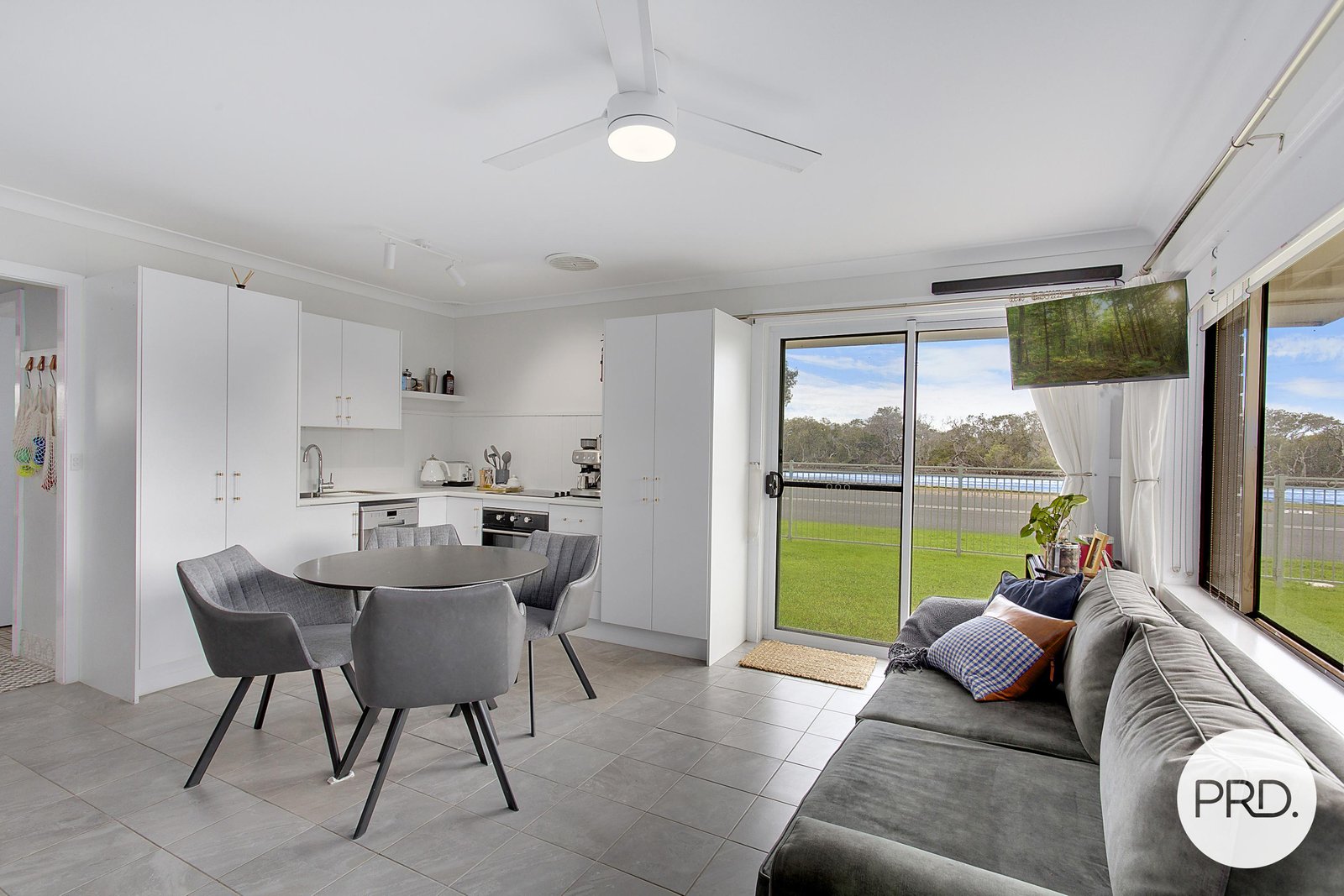 4/44 Camden Head Road DUNBOGAN 3