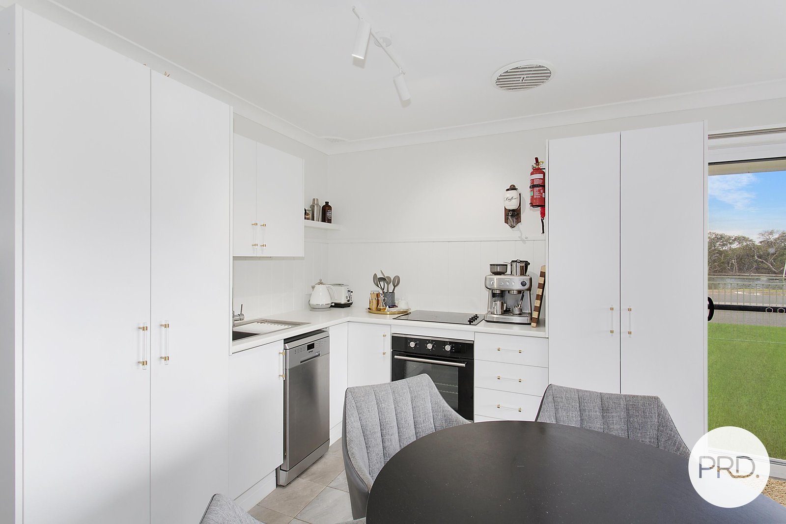 4/44 Camden Head Road DUNBOGAN 9