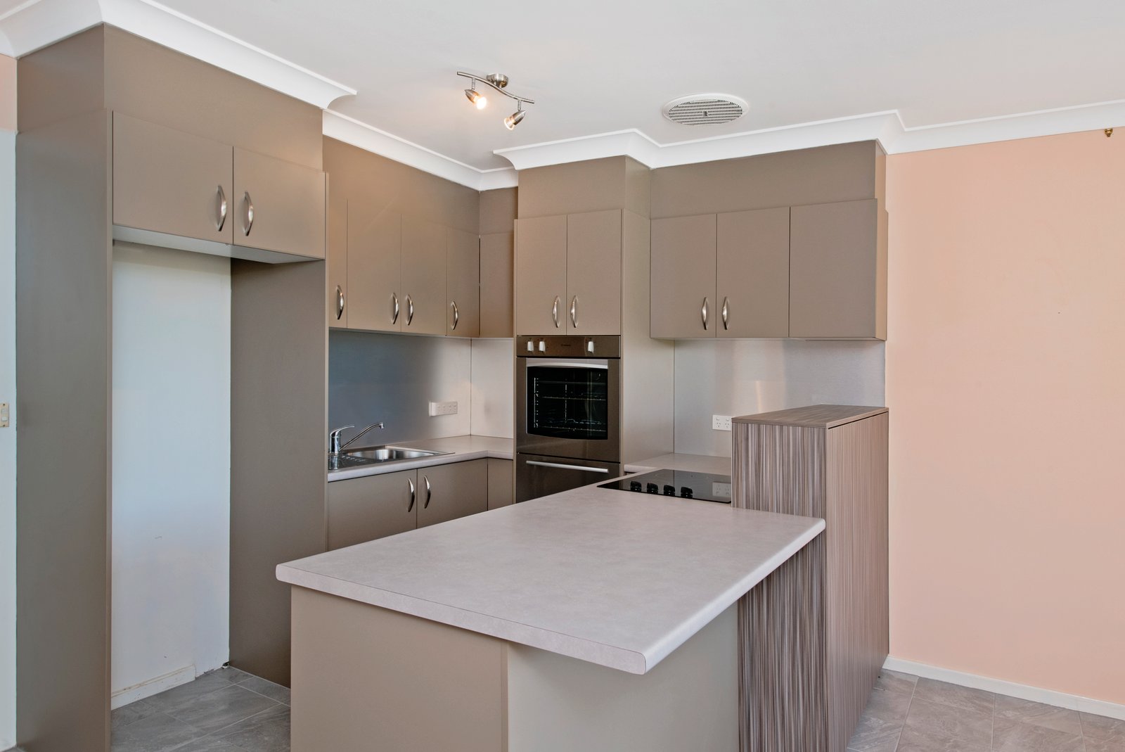 4/44 Camden Head Road DUNBOGAN 5