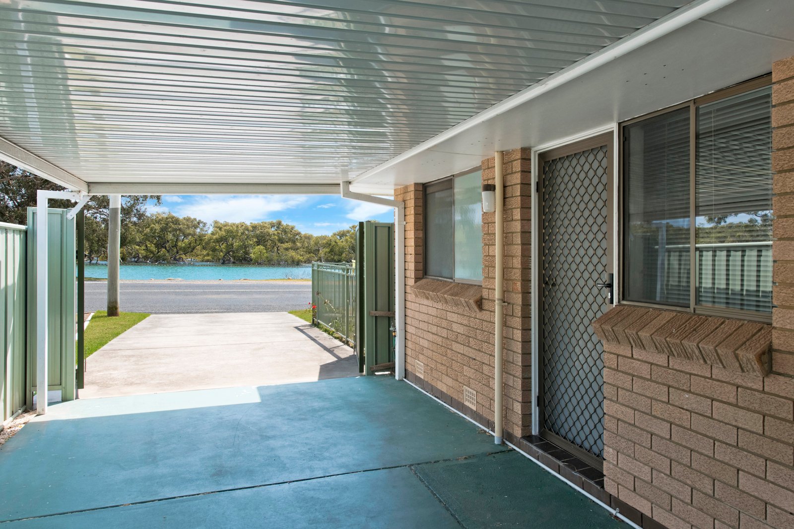 4/44 Camden Head Road DUNBOGAN 9