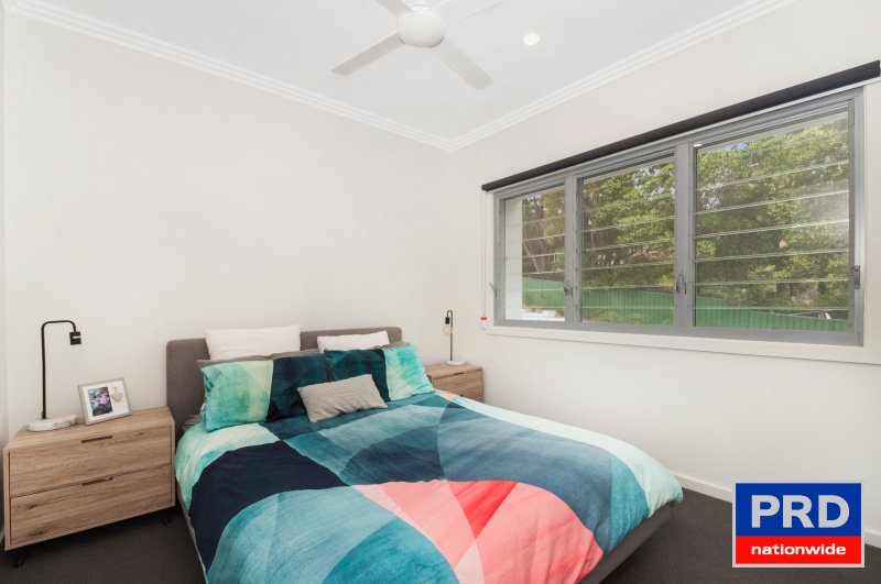 4/44 Cummins  UNANDERRA 3