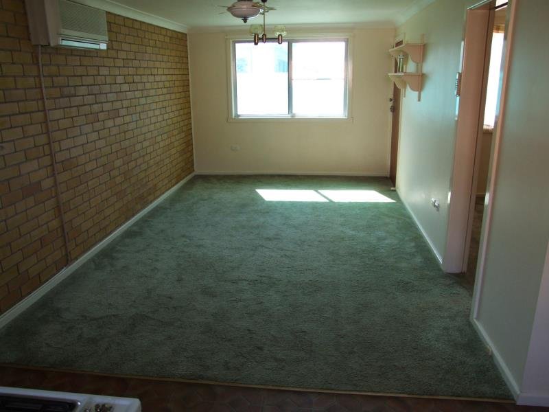 4/44 Denne Street TAMWORTH 2