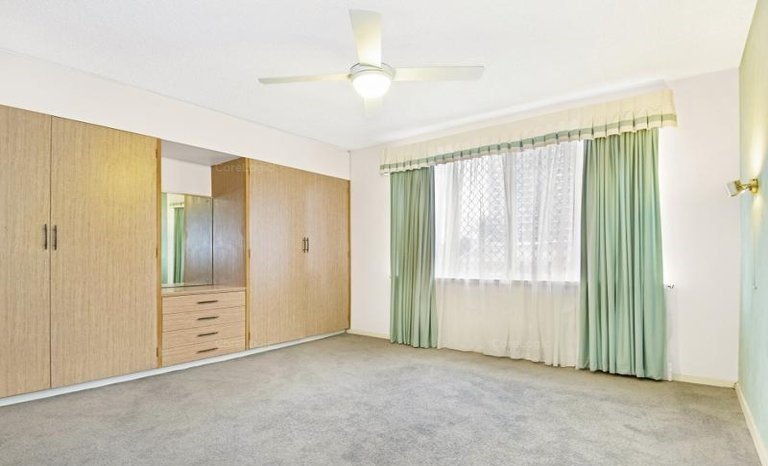 4/44 The Esplanade BURLEIGH HEADS 7