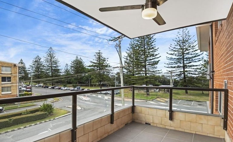 4/44 The Esplanade BURLEIGH HEADS 8