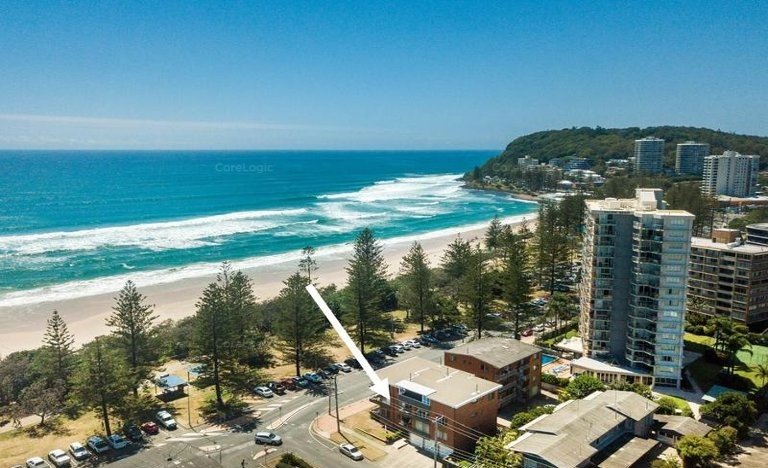4/44 The Esplanade BURLEIGH HEADS 12