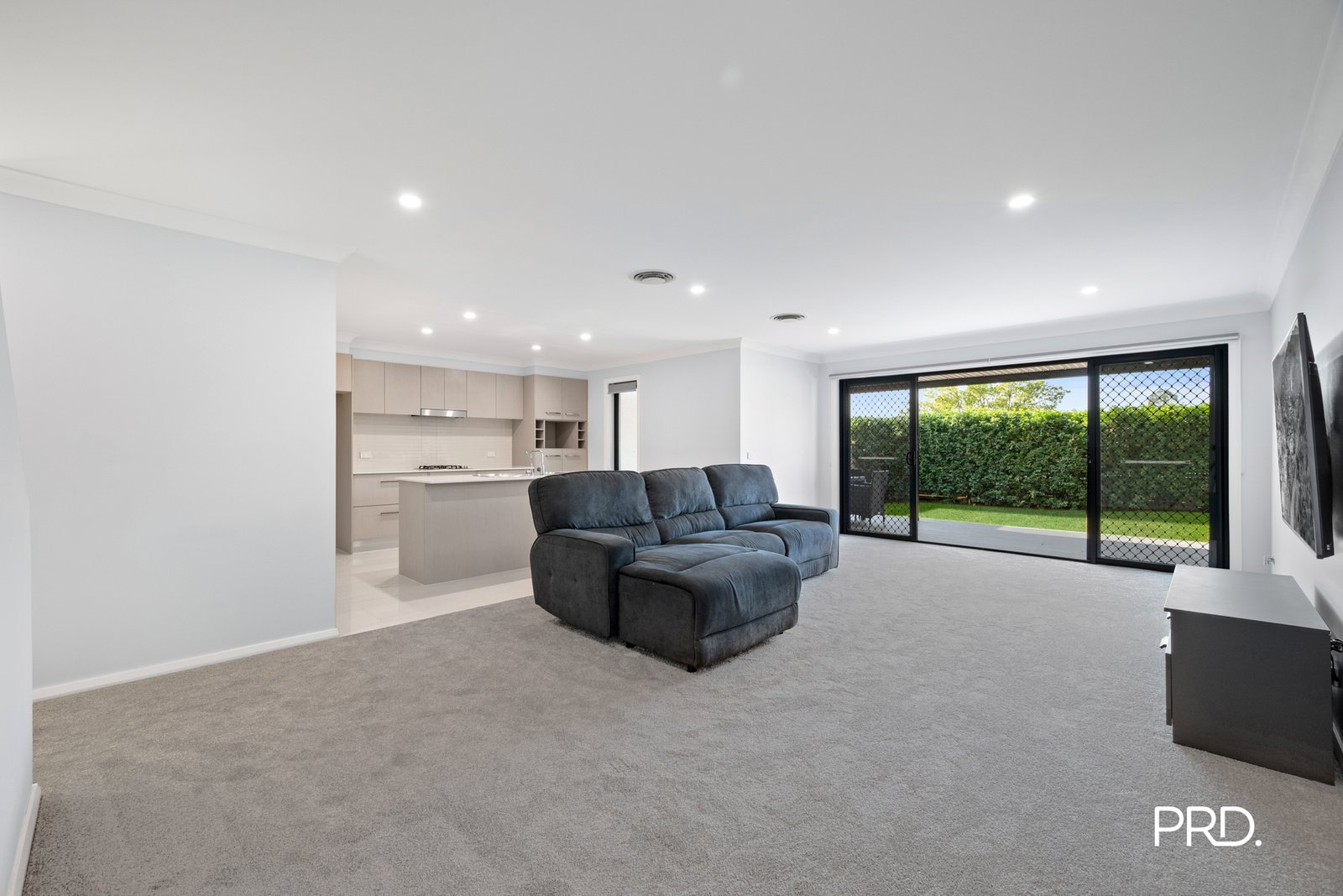 44/47 Camellia Avenue GLENMORE PARK 10