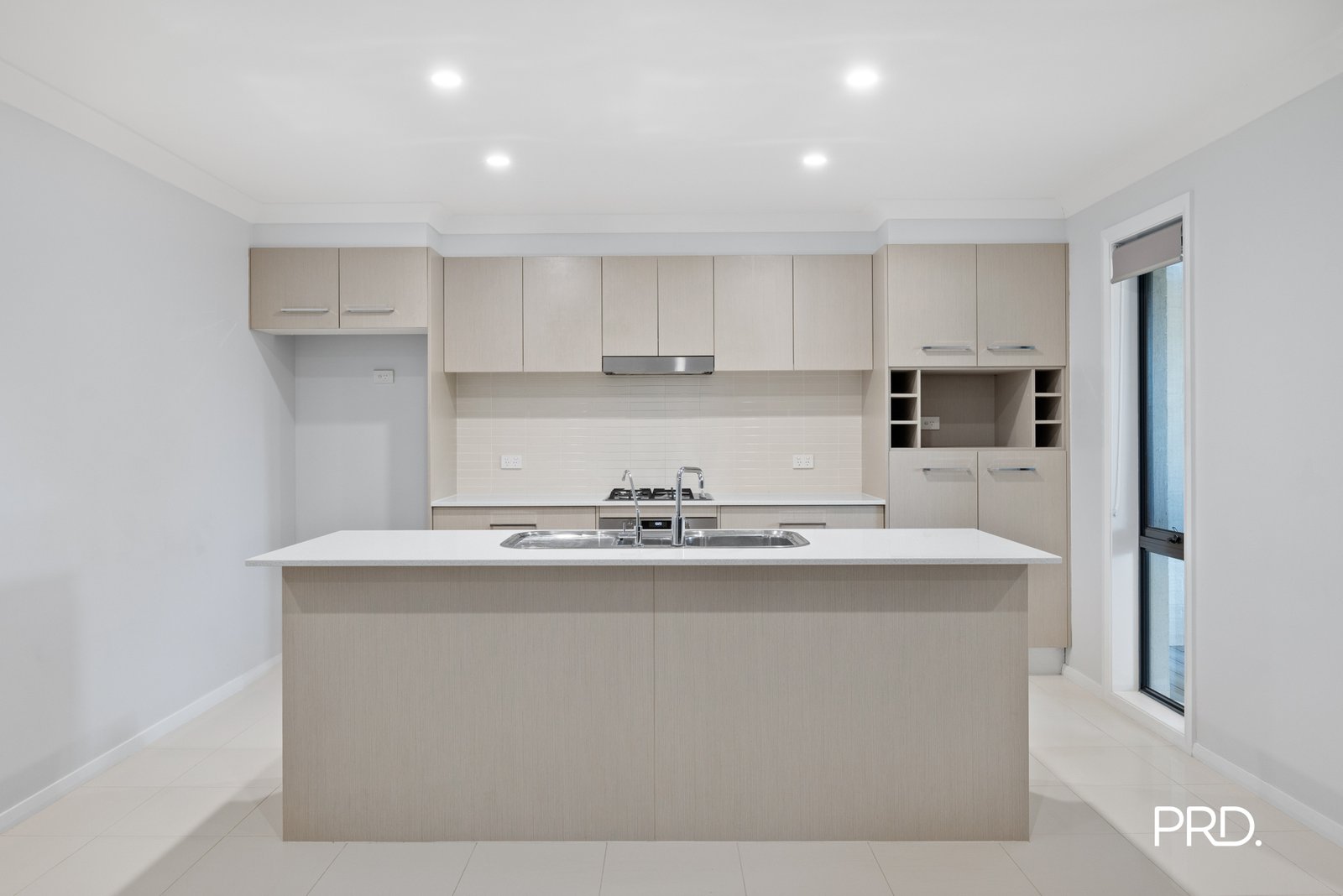 44/47 Camellia Avenue GLENMORE PARK 11