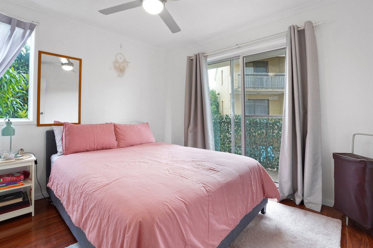 4/45 Britannia Avenue Broadbeach 7