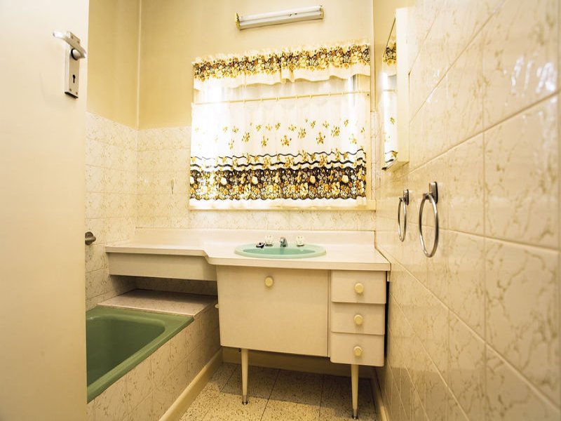 Gallery: 445 Geelong Road