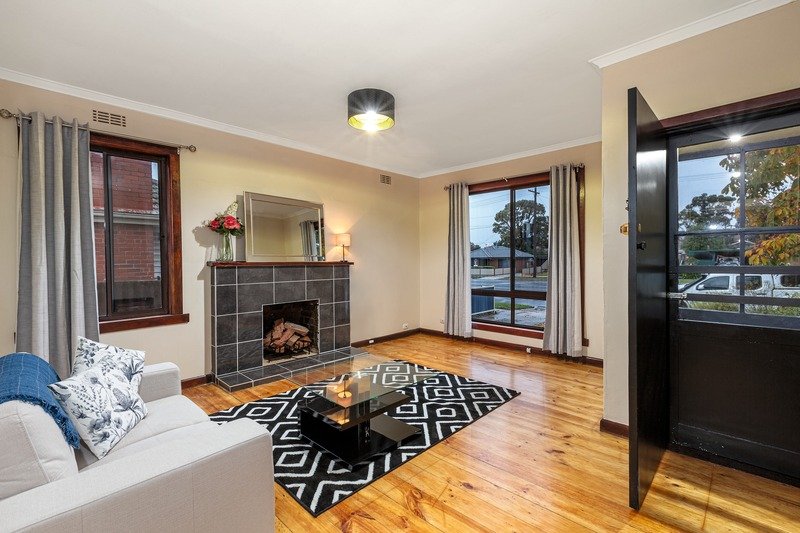 Gallery: 445 Gillies Street