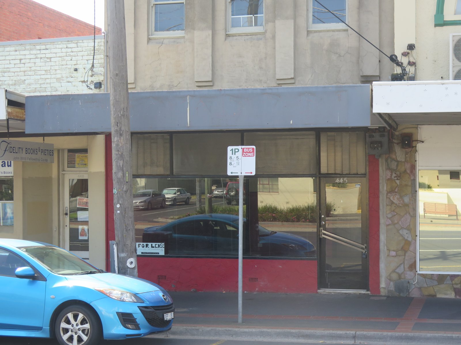 Gallery: 445 North Road