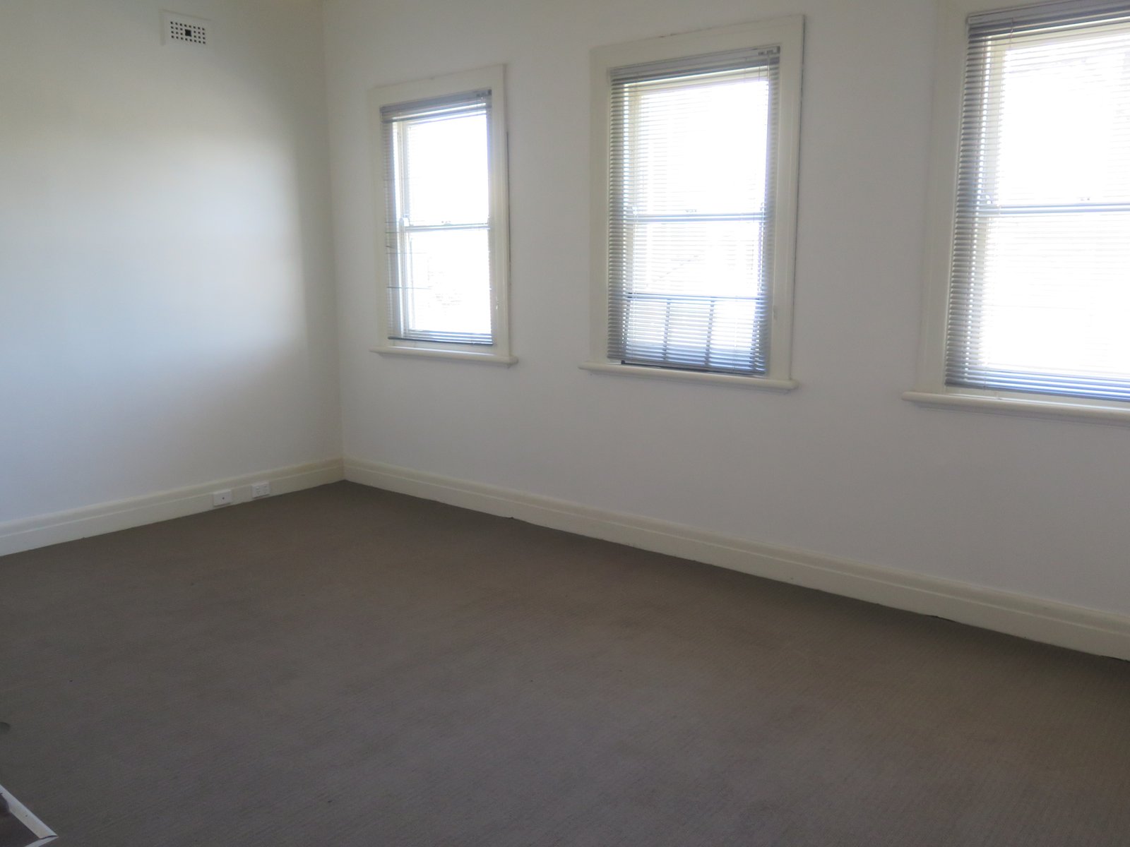 Gallery: 445B North Road