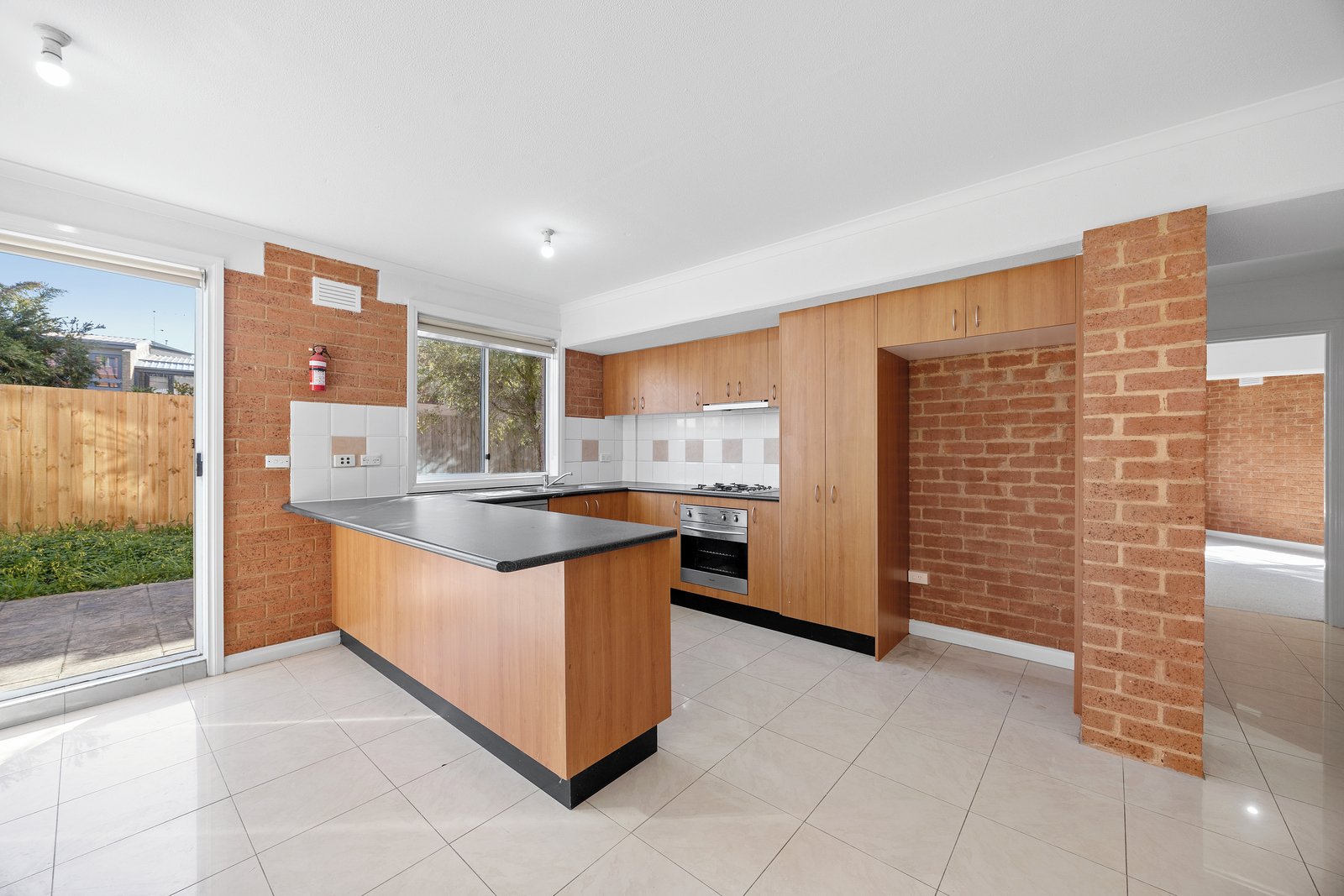 Gallery: 4/46-47 Nepean Highway