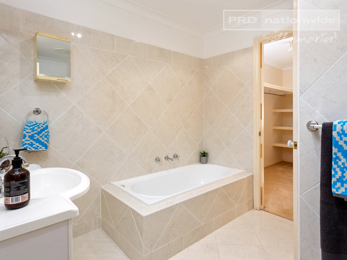 4/46 Slocum Street WAGGA WAGGA 9