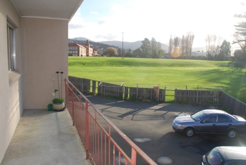 4/46 Tower Road NEW TOWN 7