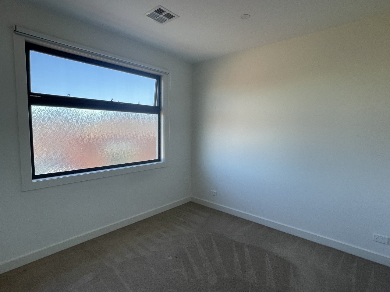 Gallery: 4/47-51 Evelyn Street