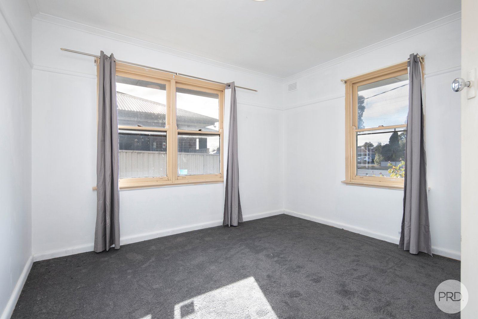 447 Gillies Street North WENDOUREE 8