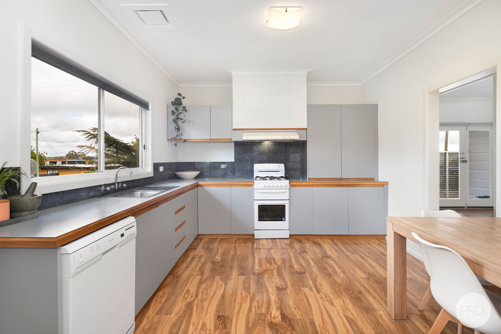 447 Kline Street CANADIAN 6