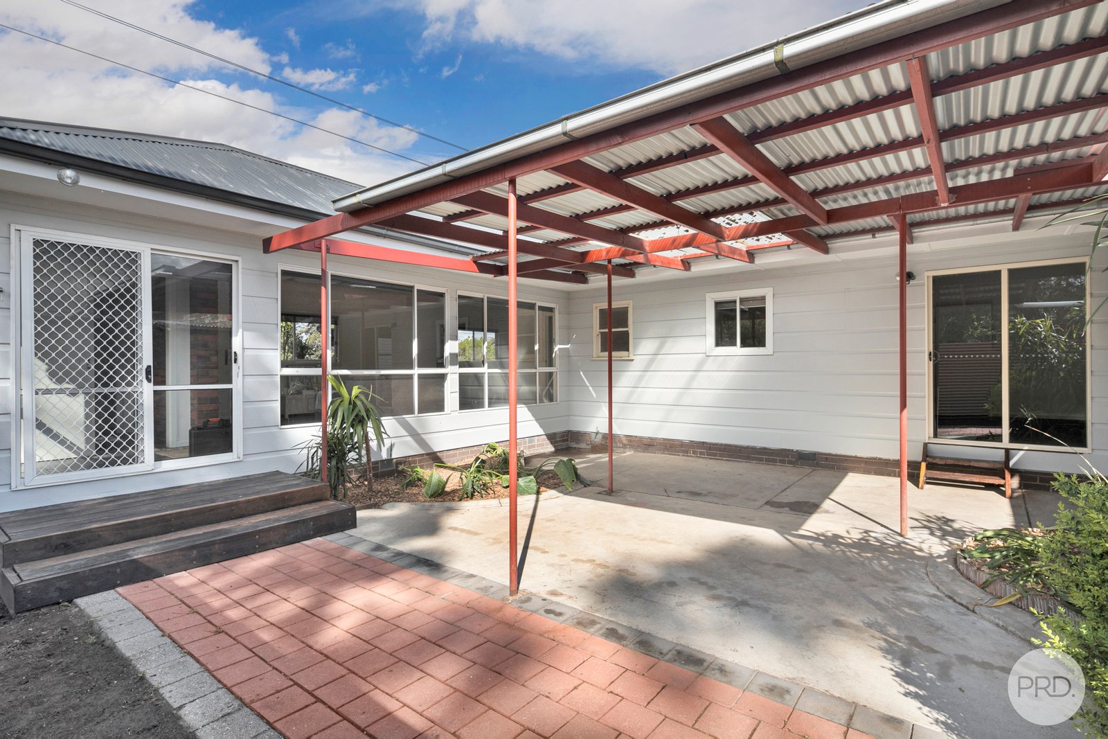447 Kline Street CANADIAN 17